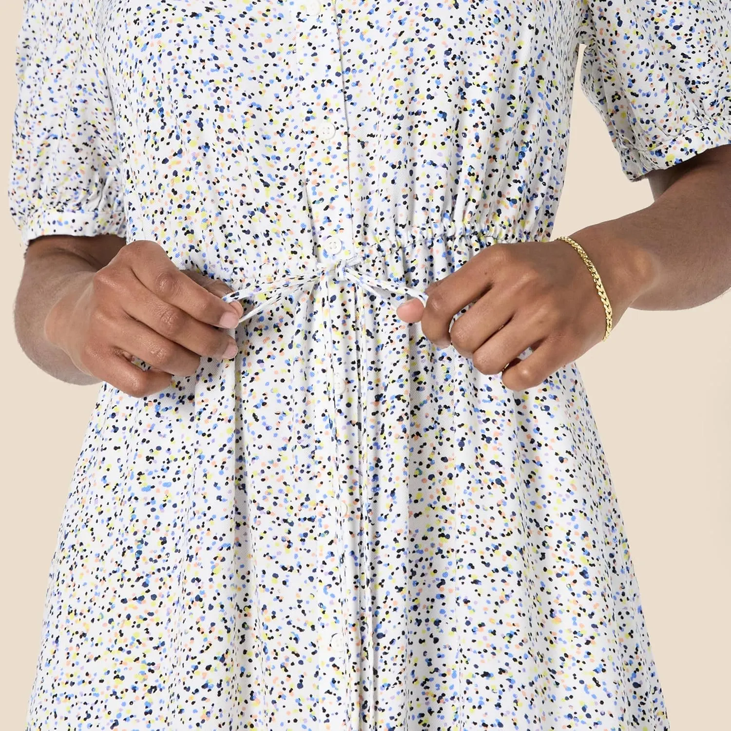 Amazon Essentials Women's Relaxed Fit Half-Sleeve Waisted Midi A-Line Dress
