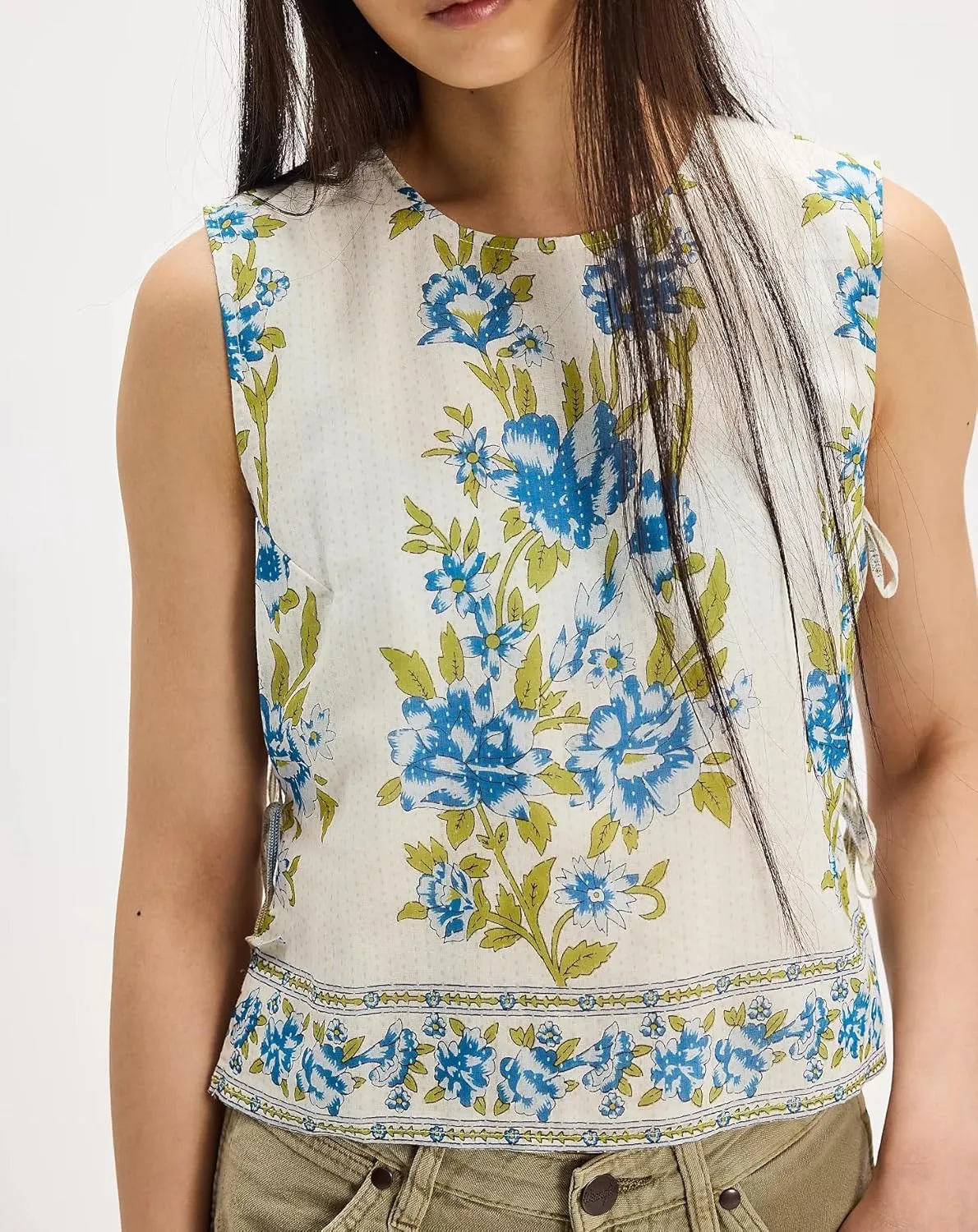 Amiblvowa Tie Front Tank Top Y2k Women Teen Girl Sleeveless Crop Vest Low V Neck Bow Sexy Going Out Summer Cropped Top