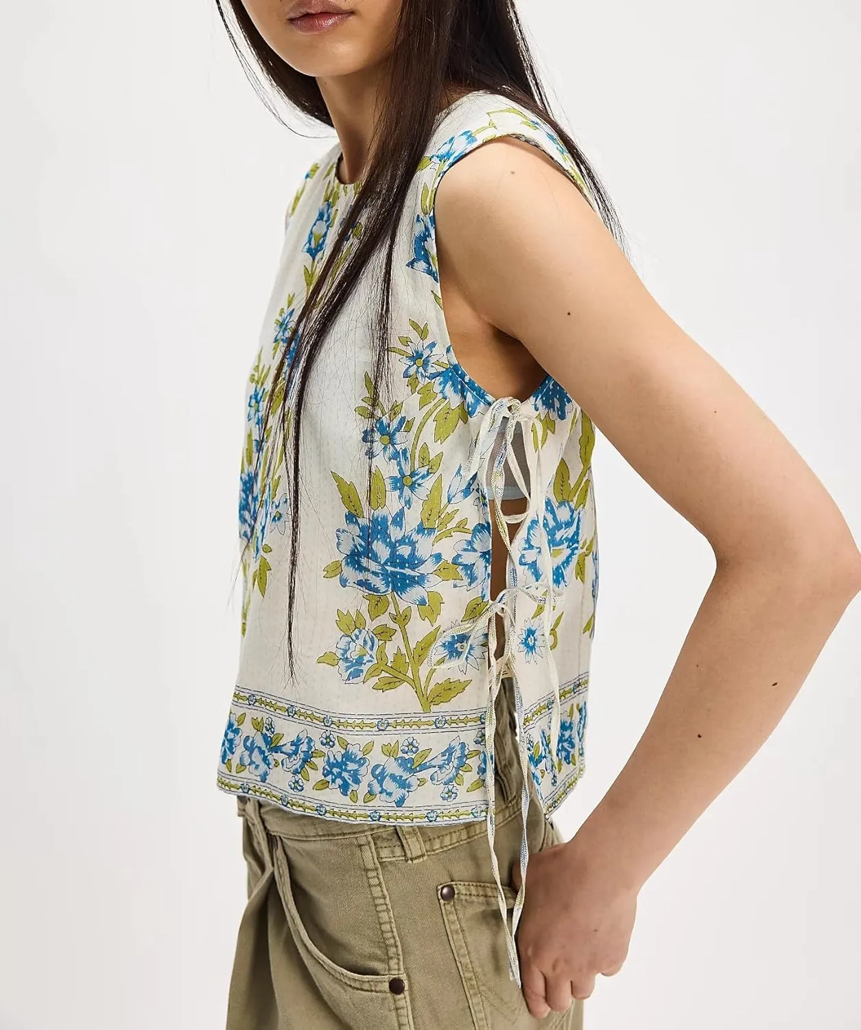 Amiblvowa Tie Front Tank Top Y2k Women Teen Girl Sleeveless Crop Vest Low V Neck Bow Sexy Going Out Summer Cropped Top