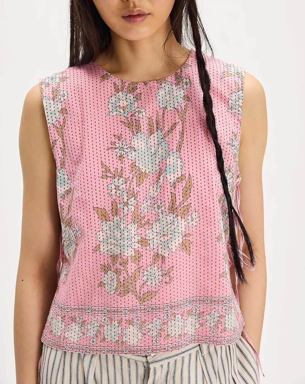 Amiblvowa Tie Front Tank Top Y2k Women Teen Girl Sleeveless Crop Vest Low V Neck Bow Sexy Going Out Summer Cropped Top