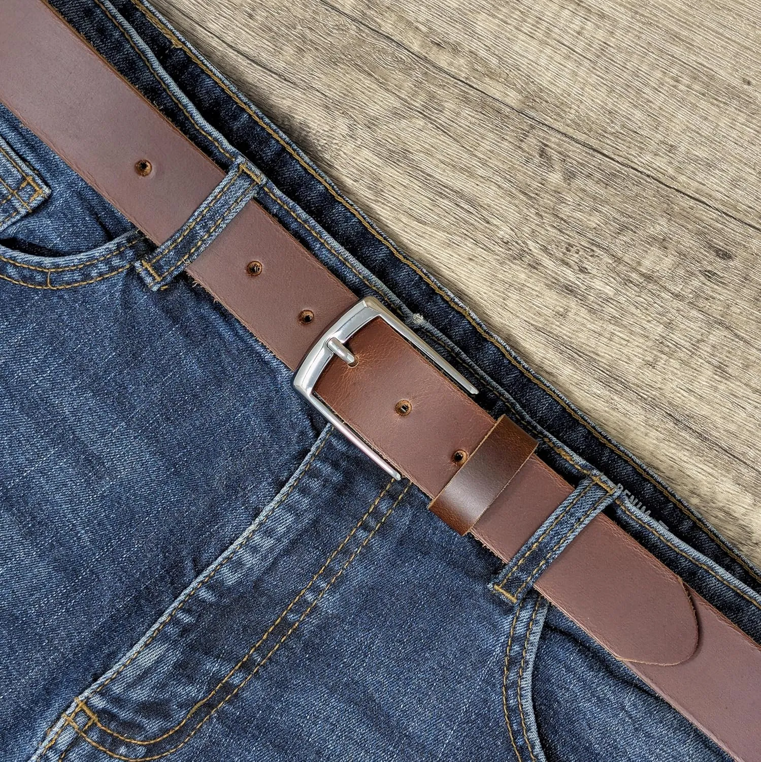 Ashford Ridge Made in England 34mm Full Grain Leather Belt with Classic Buckle