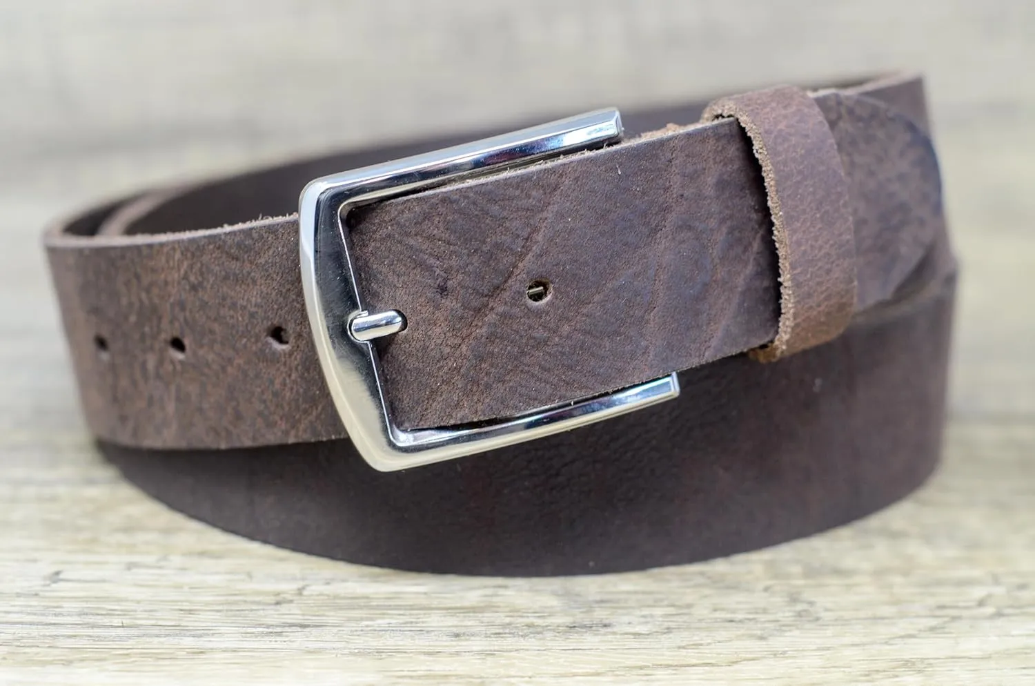 Ashford Ridge Made in England 40mm Full Grain Leather Belt with Classic Buckle