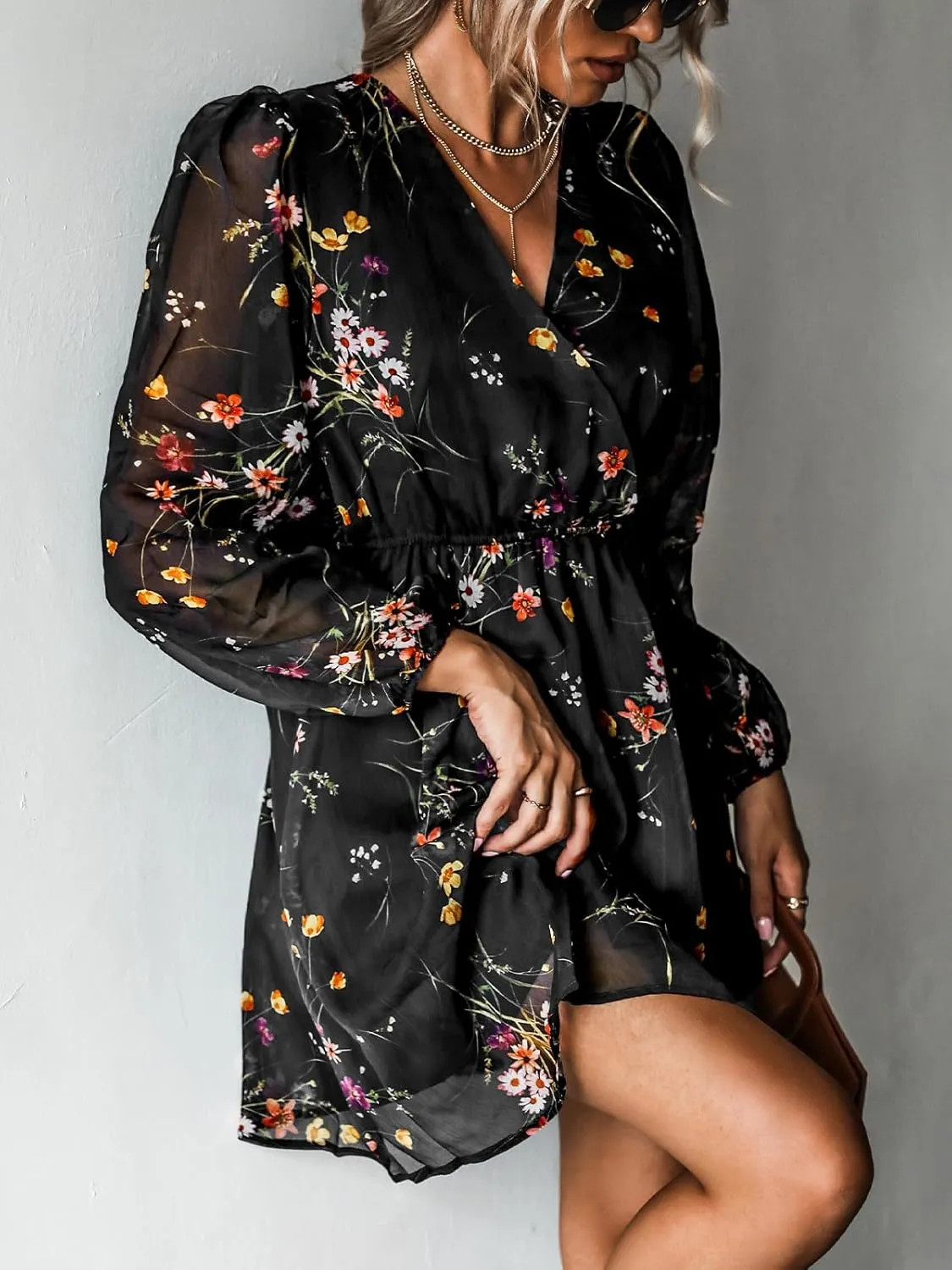CUPSHE Women's Mini Dresses Casual Spring V Neck Chiffon Long Peasant Sleeves Flowy Summer Dress