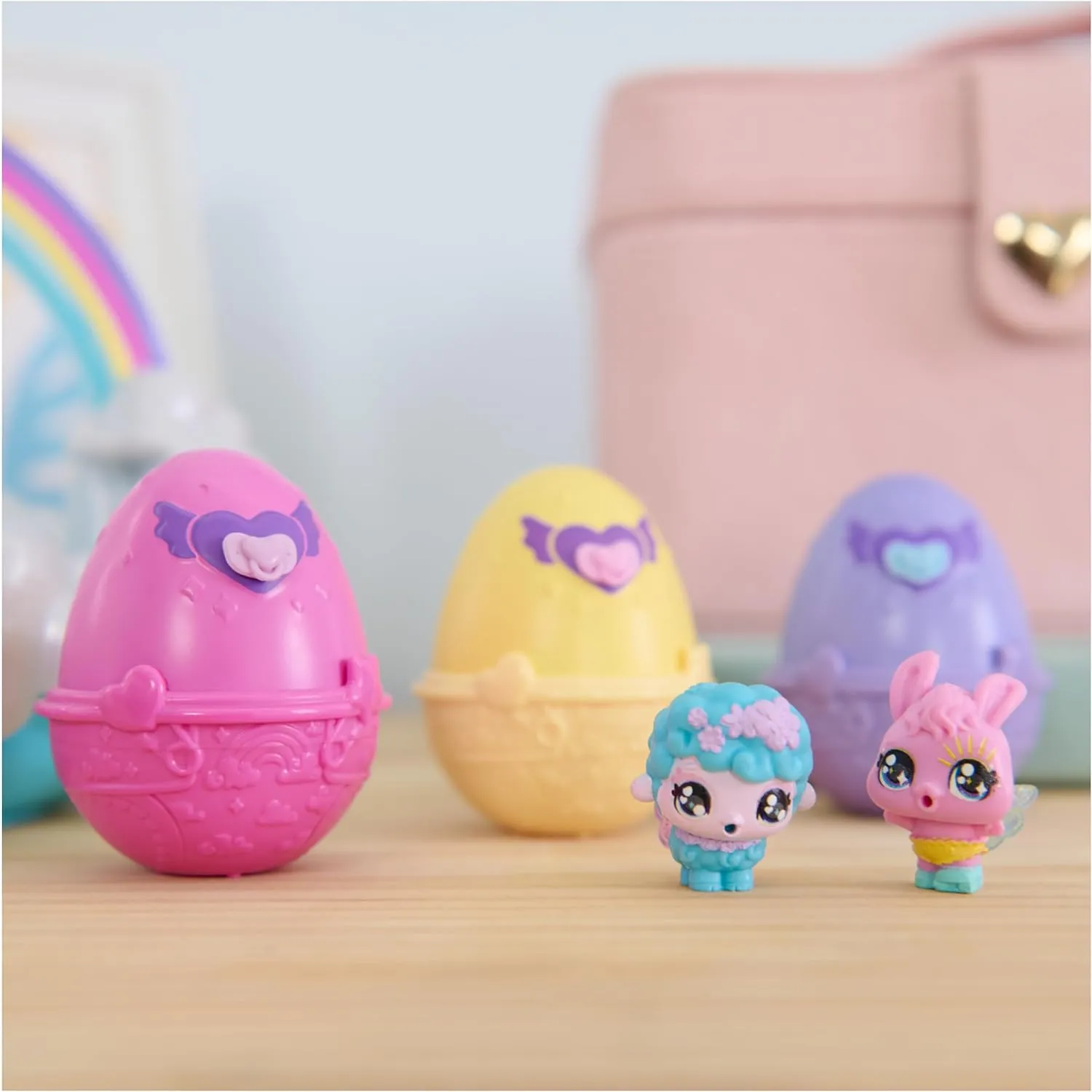 Hatchimals Alive, Spring Basket with 6 Mini Figures, 3 Self-Hatching Eggs, Fun Gift and Easter Toy, Kids Toys for Girls and Boys Ages 3 and up