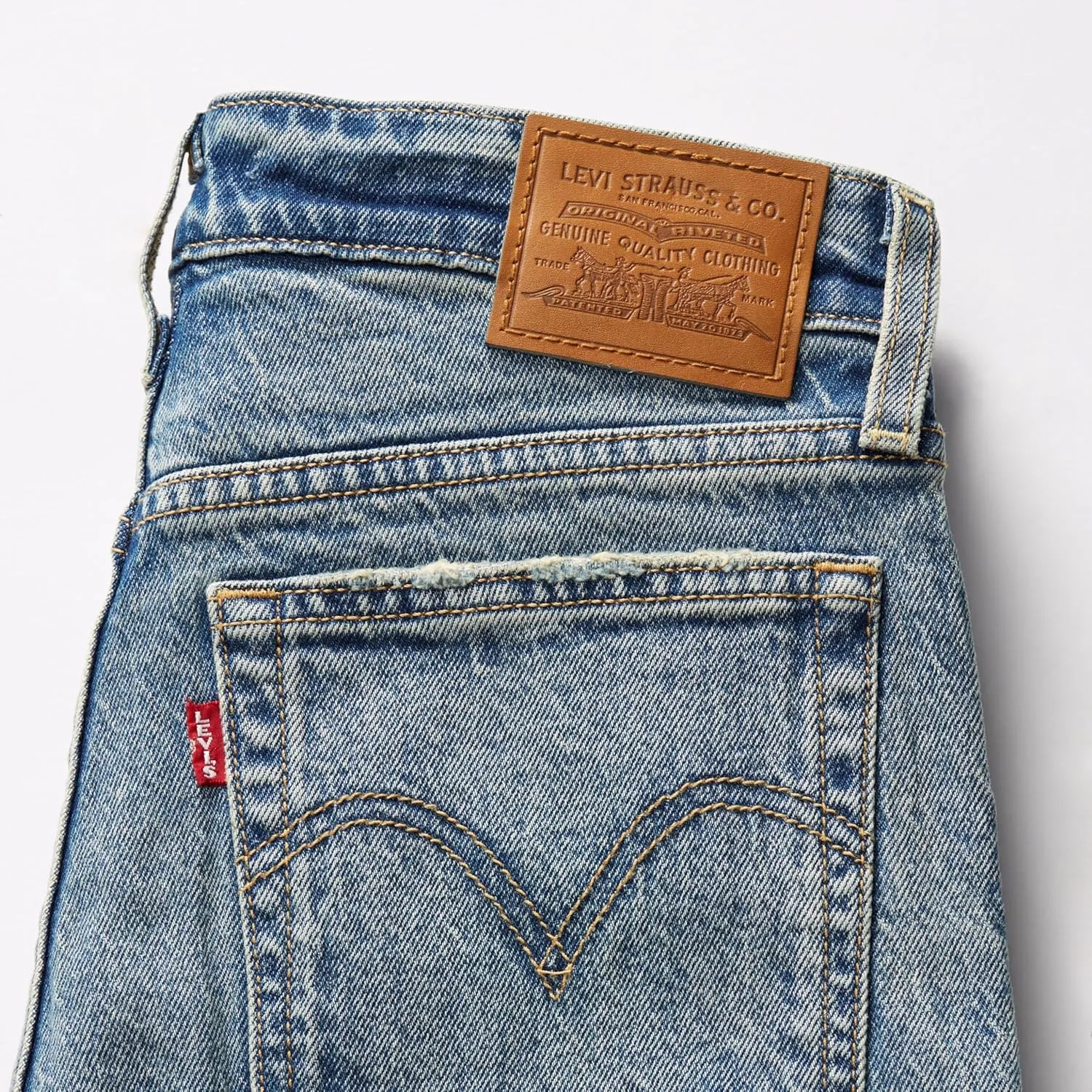Levi's Women's Wedgie Icon Fit Jeans