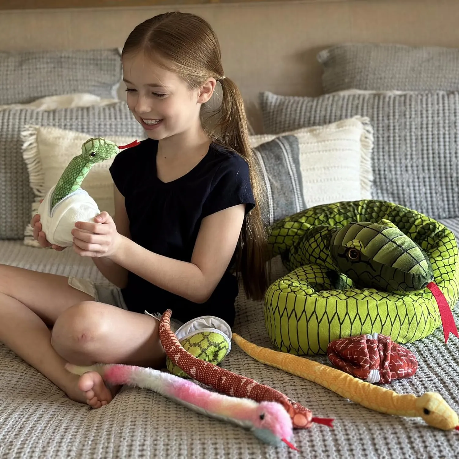 MaoGoLan 118 inch Giant Green Stuffed Snake, Realistic Mommy Snake with 4 Babies & 3 Eggs Plush Toy, Large Green Boa Constrictor Stuffed Animal for Boys Girls Kids Christmas Easter Gift