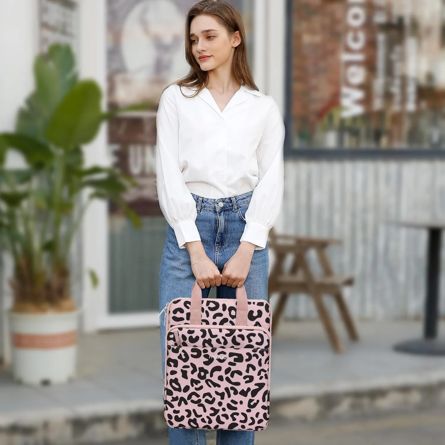 MOSISO 12.9 inch Tablet Sleeve Case for iPad Pro 13 M4 & iPad Air 13 M3 M2, iPad Pro 12.9 M2 M1 6/5th with Magic Keyboard&Smart Keyboard Folio, Leopard Grain Tablet Shoulder Bag with 3 Pockets, Pink