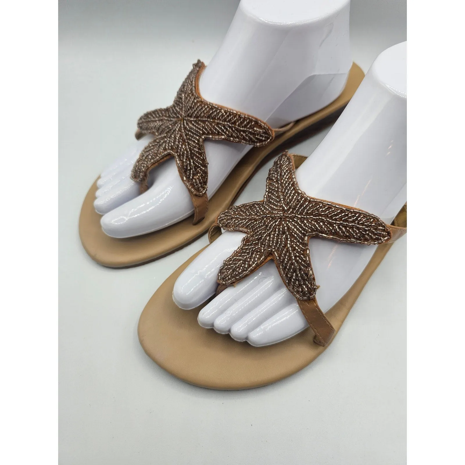 Olivia Miller Womens Sz 9 Slip On Sandals Gold Beaded Starfish Beachy