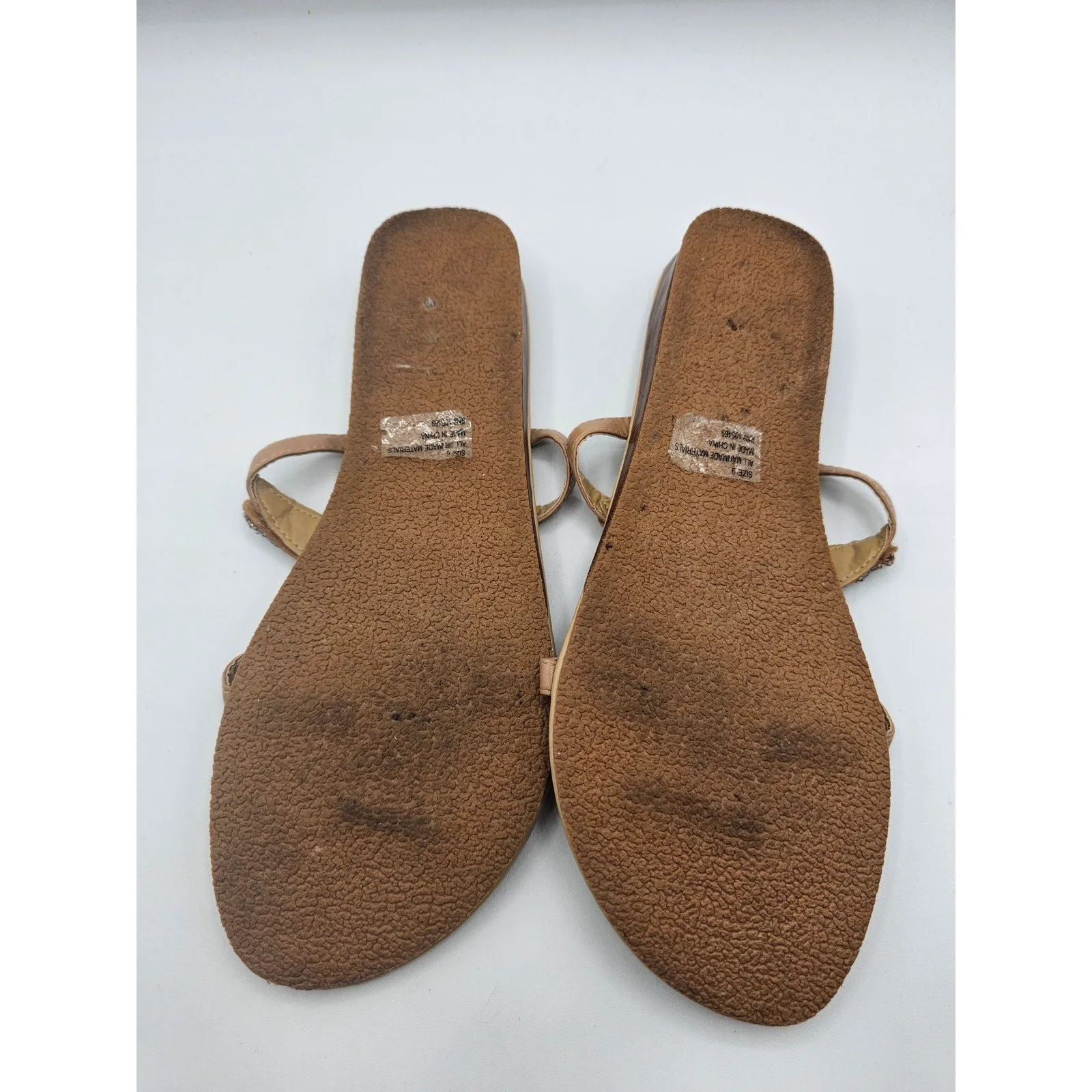 Olivia Miller Womens Sz 9 Slip On Sandals Gold Beaded Starfish Beachy