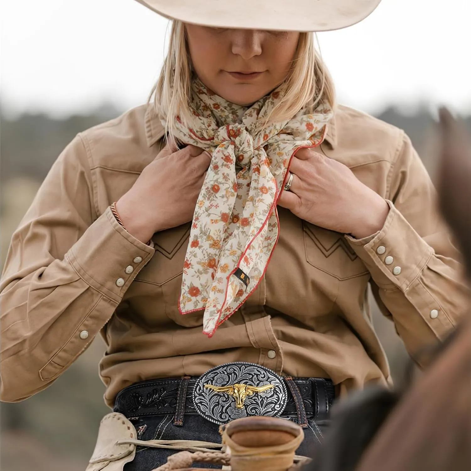 SANSTHS Western Belt Cowboy Belts for Men Women, Western Leather Belts Bull Buckle Belt Embossed Leather Belt for Jeans