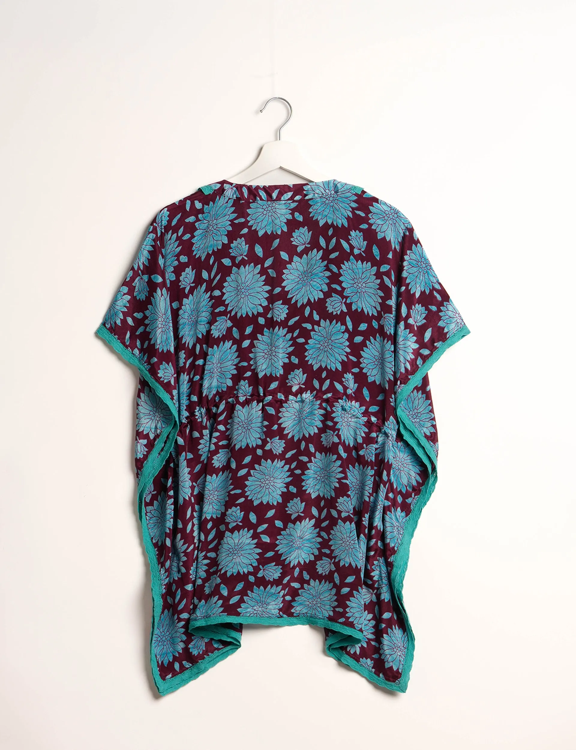 SHORT KAFTAN WITH LACE