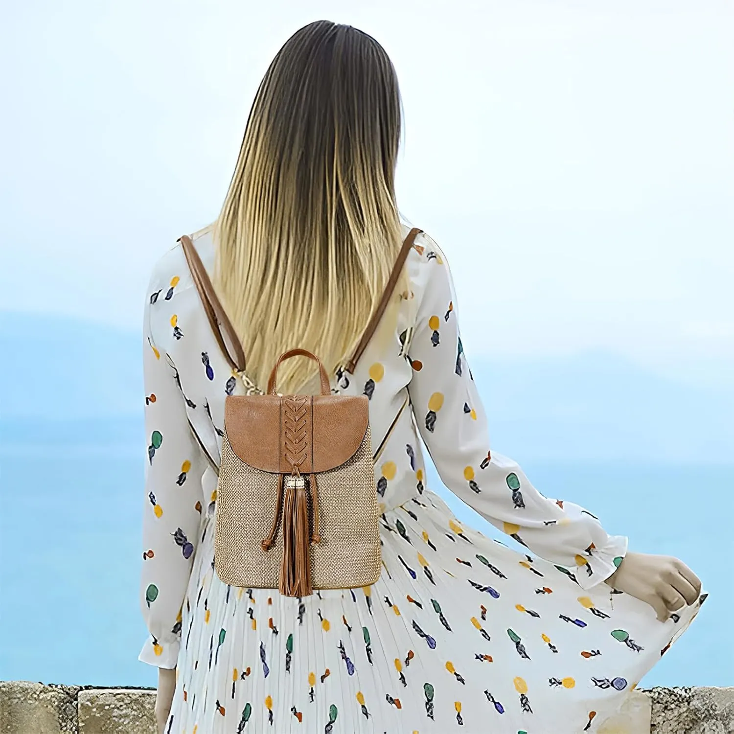 Small Straw Backpack for Women Boho Drawstring Backpack Purse Handmade Woven Beach Shoulder Handbag Daypack for Summer Casual Holiday Tassel Brown