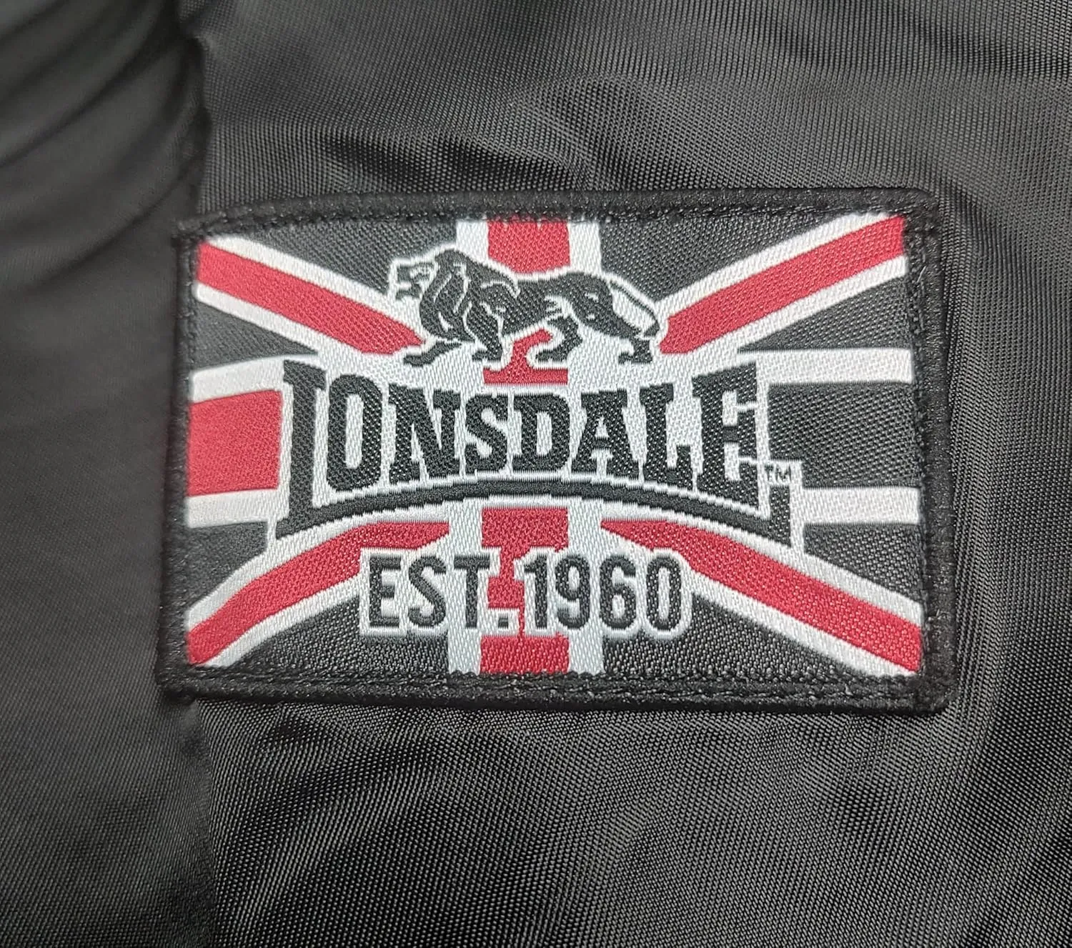 Spirit of England Lonsdale Men´s Unique College Baseball Bomber Jacket Black Lining Embroidered Logo Regular-Fit