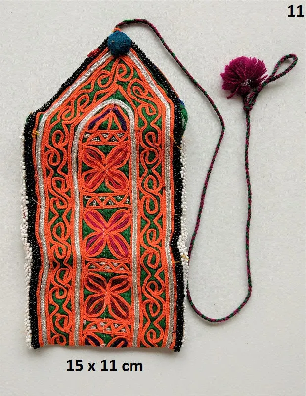 Vintage Banjara pouch - travel wallet - wallet - purse with embroidery and tassel