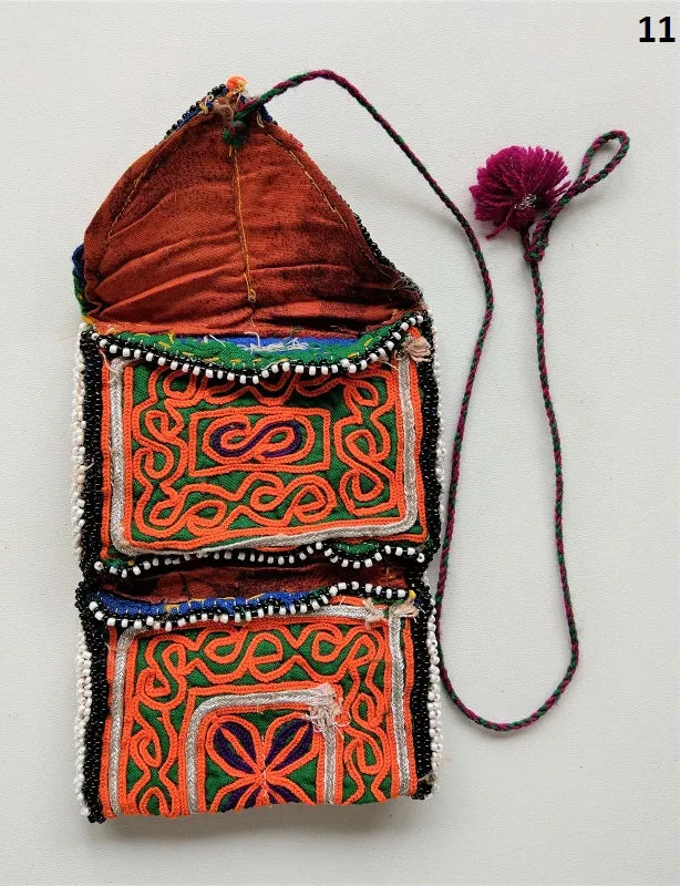 Vintage Banjara pouch - travel wallet - wallet - purse with embroidery and tassel