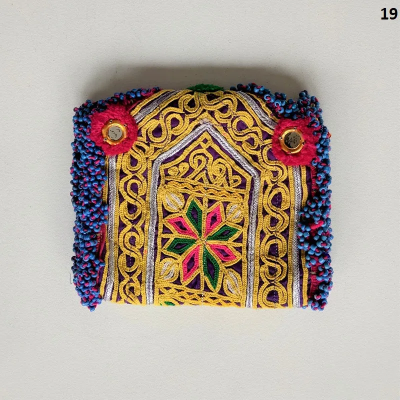 Vintage Banjara pouch - travel wallet - wallet - purse with embroidery and tassel