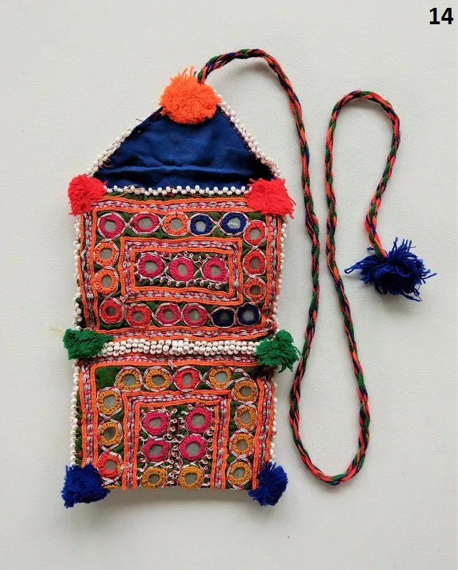 Vintage Banjara pouch - travel wallet - wallet - purse with embroidery and tassel