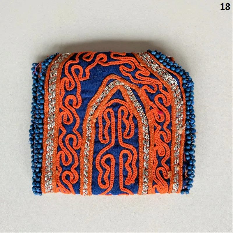 Vintage Banjara pouch - travel wallet - wallet - purse with embroidery and tassel