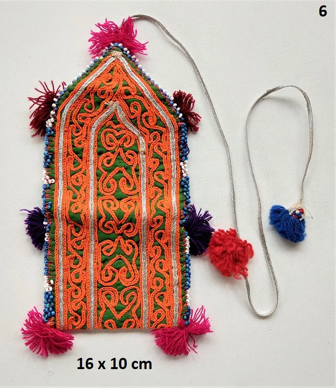 Vintage Banjara pouch - travel wallet - wallet - purse with embroidery and tassel