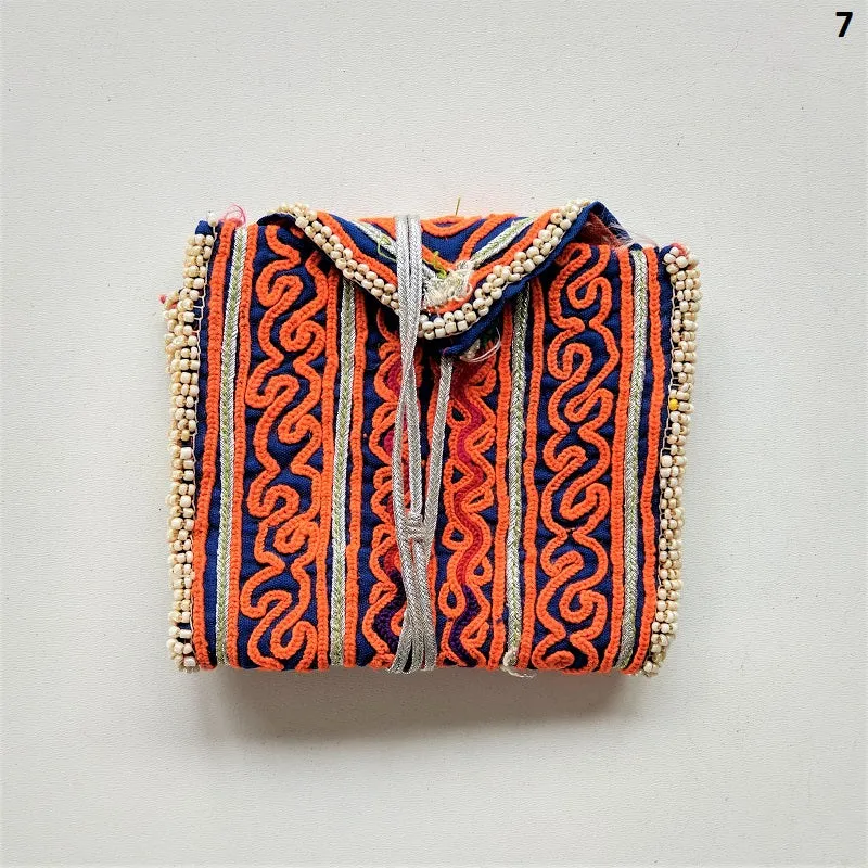 Vintage Banjara pouch - travel wallet - wallet - purse with embroidery and tassel