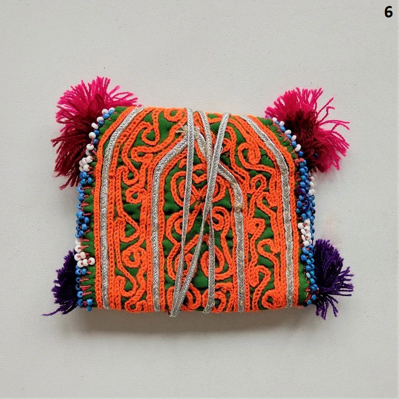 Vintage Banjara pouch - travel wallet - wallet - purse with embroidery and tassel