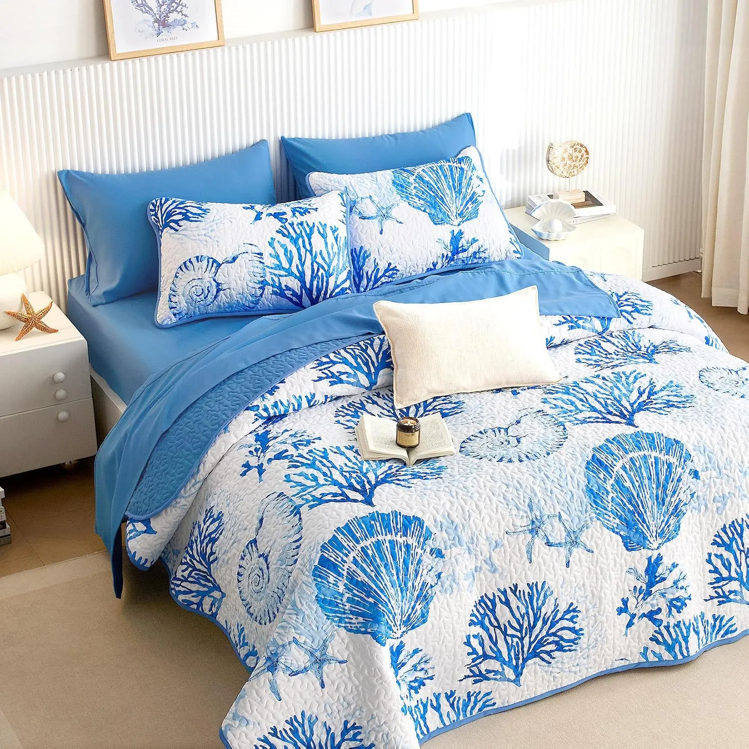 Wake In Cloud - Coastal Quilt Set, Nautical Ocean Beach Themed Tropical Summer Patterned, Reversible Lightweight Bedspread Coverlet, 3 Pieces, Blue White, King Size