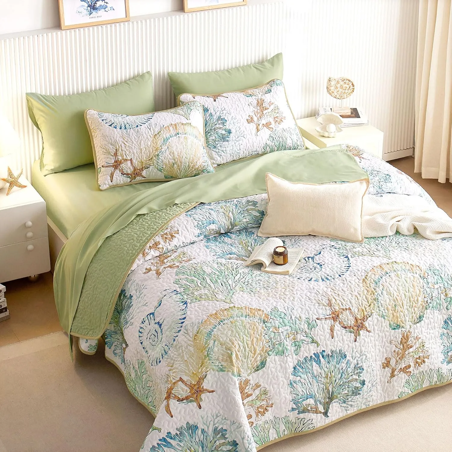 Wake In Cloud - Coastal Quilt Set, Nautical Ocean Beach Themed Tropical Summer Patterned, Reversible Lightweight Bedspread Coverlet, 3 Pieces, Green Tan, King Size