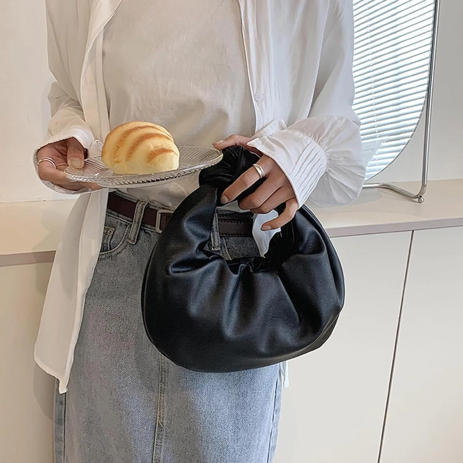 Women's Wrinkled Leather Cloud Shape Knotted Handbag Fashion Y2K Dumpling Underarm Hobo Clutch Purse for Party Shopping (White)