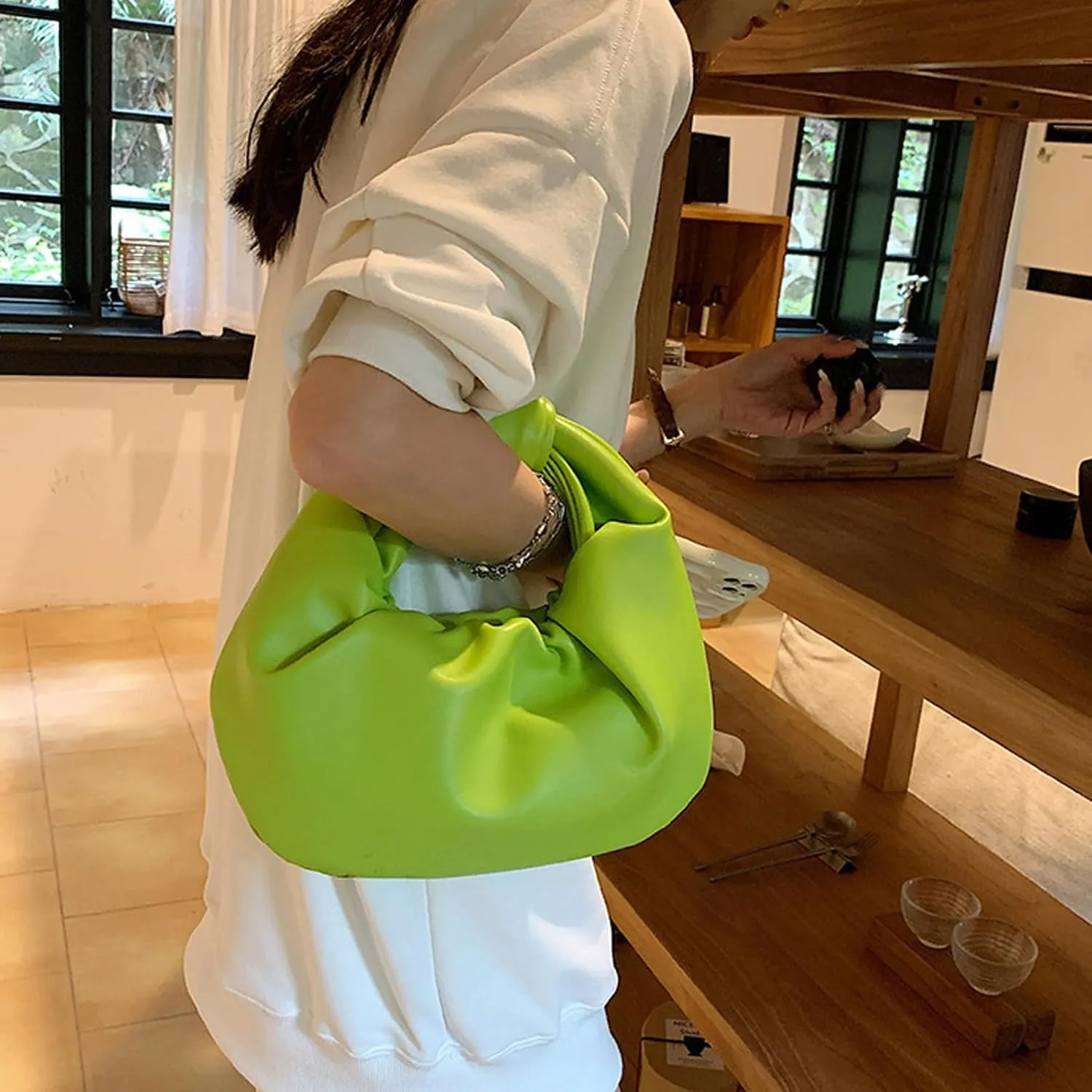 Women's Wrinkled Leather Cloud Shape Knotted Handbag Fashion Y2K Dumpling Underarm Hobo Clutch Purse for Party Shopping (White)