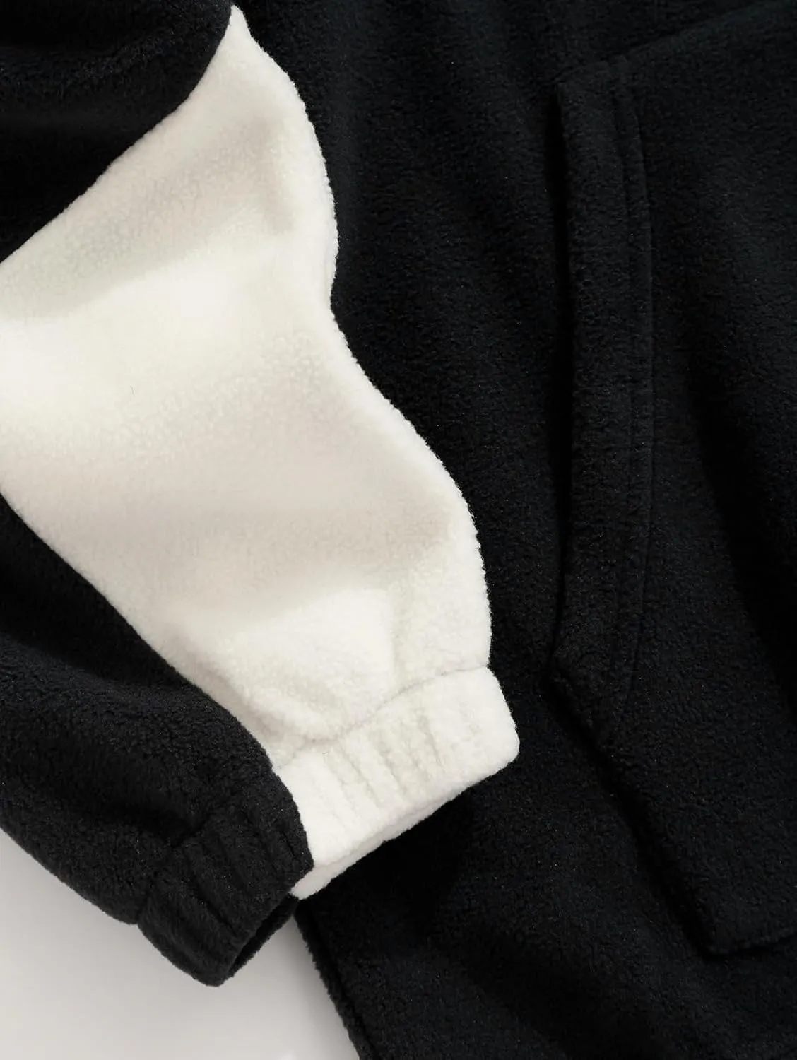 ZAFUL Men's Polar Fleece Sweatshirt Letter NEW YORK Embroidered Quarter Zip Kangaroo Pocket Color Block Stand Collar Pullover